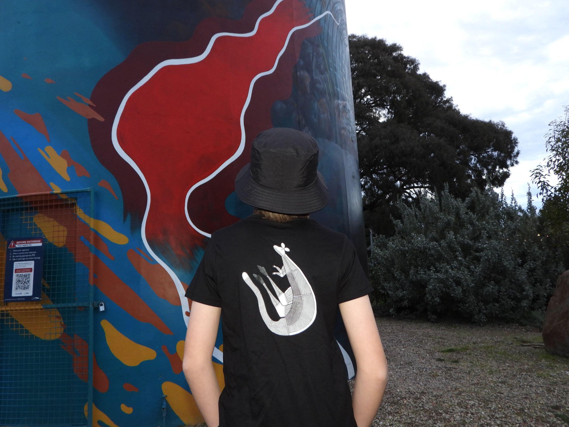 YOUTH BERRA TEE